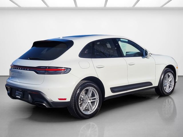 2024 Porsche Macan Base