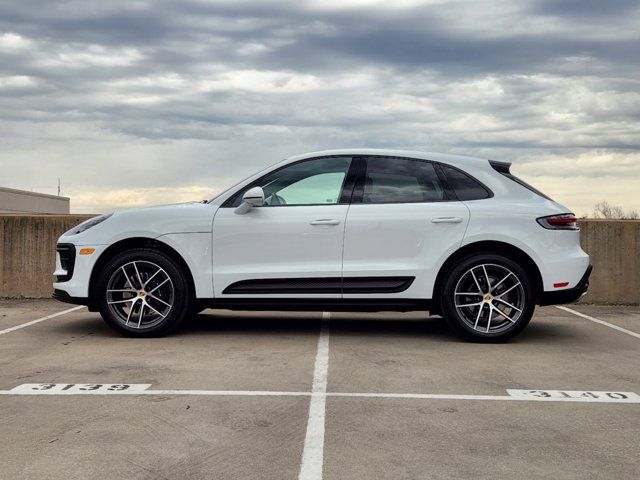 2024 Porsche Macan Base