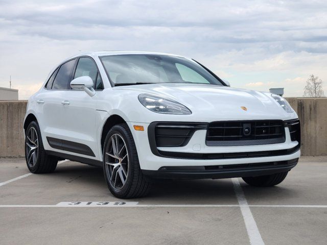 2024 Porsche Macan Base