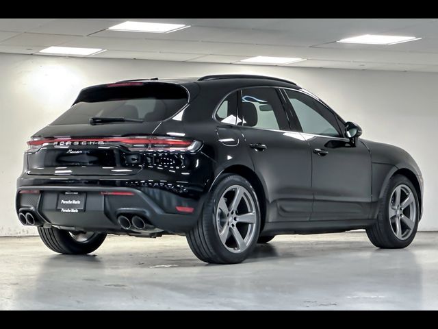 2024 Porsche Macan 