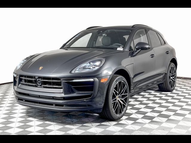 2024 Porsche Macan Base