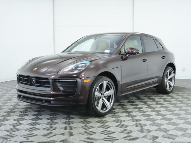 2024 Porsche Macan Base