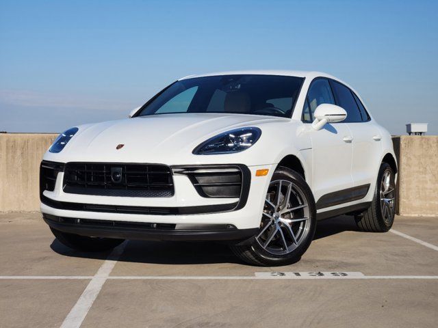 2024 Porsche Macan Base