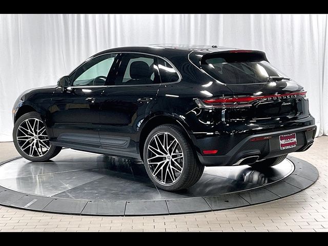 2024 Porsche Macan Base