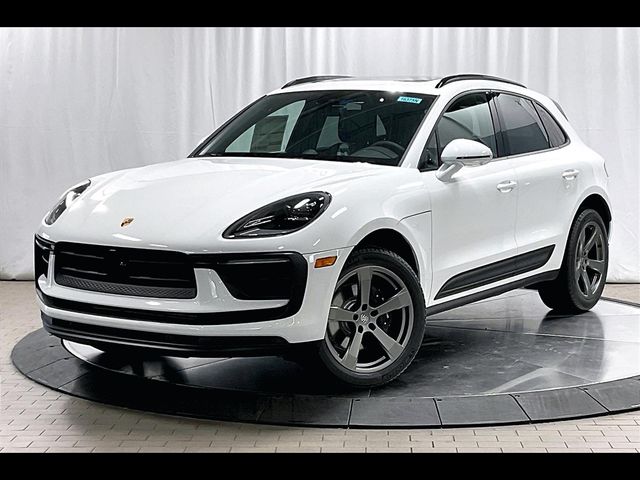 2024 Porsche Macan Base