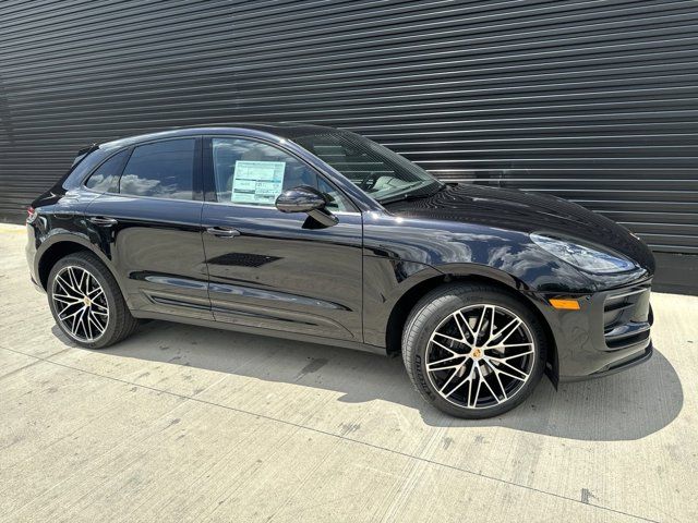 2024 Porsche Macan Base