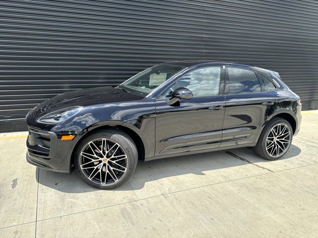 2024 Porsche Macan Base