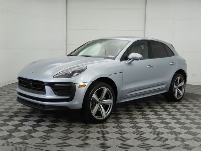 2024 Porsche Macan Base