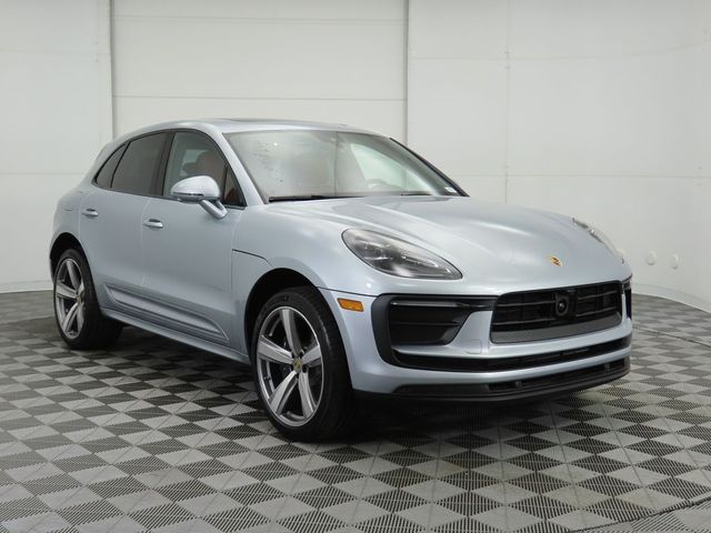 2024 Porsche Macan Base