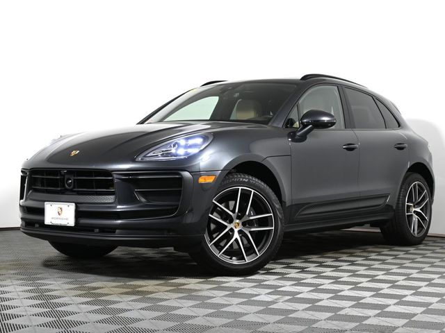 2024 Porsche Macan Base