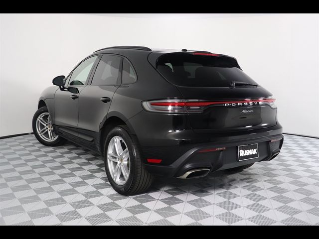 2024 Porsche Macan Base