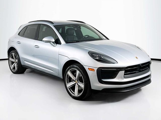 2024 Porsche Macan Base