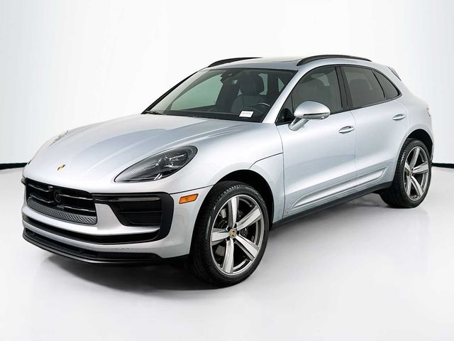 2024 Porsche Macan Base