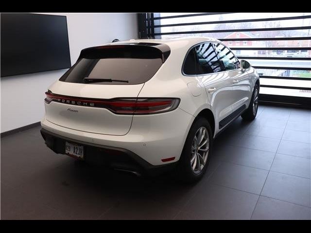 2024 Porsche Macan Base