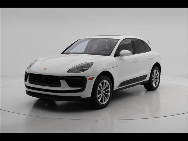 2024 Porsche Macan Base