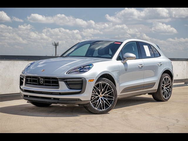 2024 Porsche Macan Base