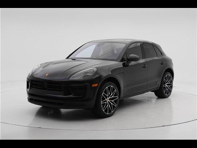 2024 Porsche Macan Base