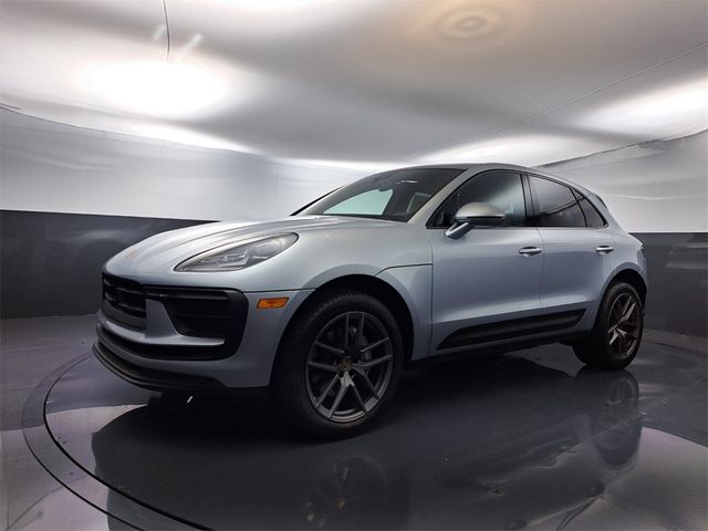 2024 Porsche Macan Base