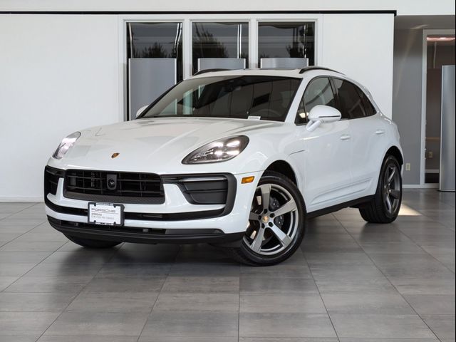 2024 Porsche Macan Base