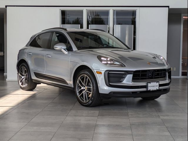 2024 Porsche Macan Base