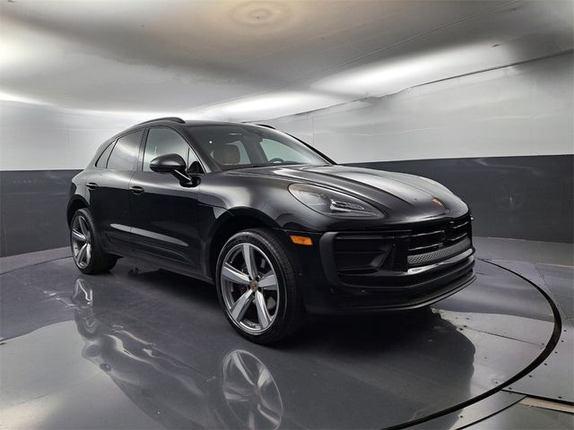 2024 Porsche Macan Base