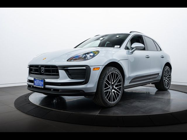 2024 Porsche Macan Base