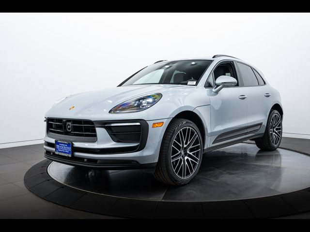 2024 Porsche Macan Base