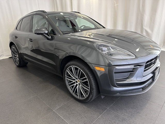 2024 Porsche Macan Base