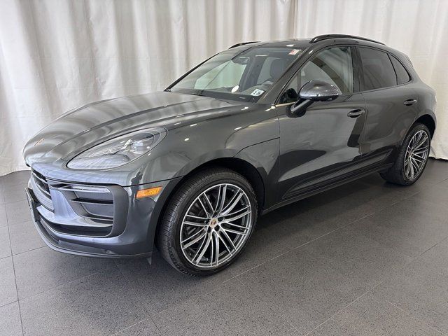 2024 Porsche Macan Base