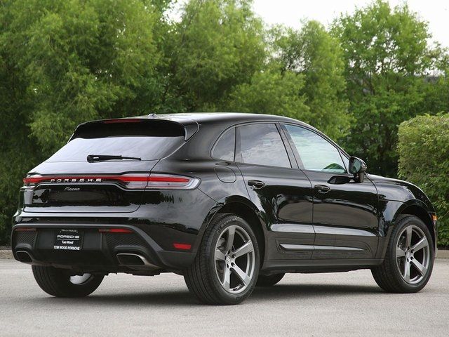 2024 Porsche Macan Base