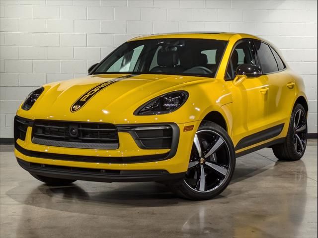 2024 Porsche Macan Base