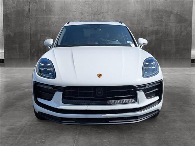 2024 Porsche Macan Base