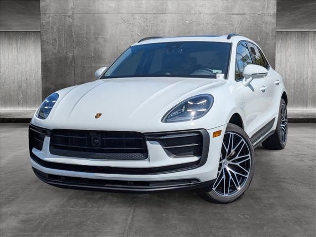 2024 Porsche Macan Base