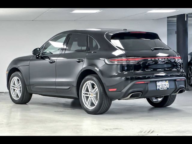 2024 Porsche Macan Base