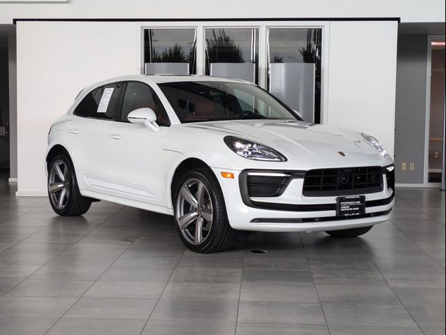 2024 Porsche Macan Base