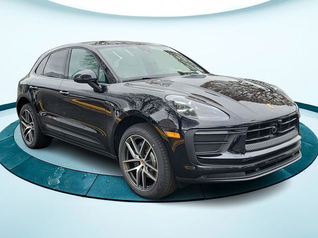 2024 Porsche Macan Base