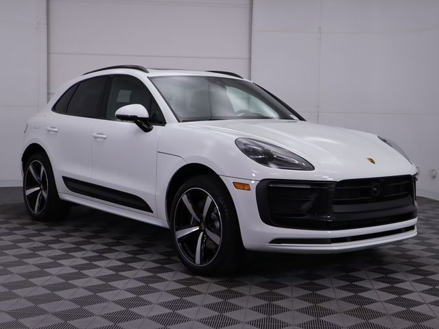 2024 Porsche Macan Base