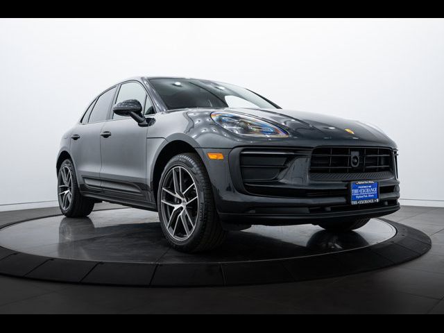 2024 Porsche Macan Base