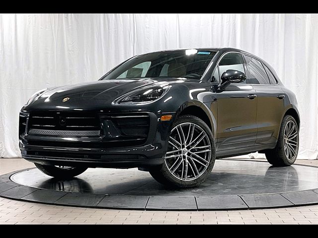 2024 Porsche Macan Base