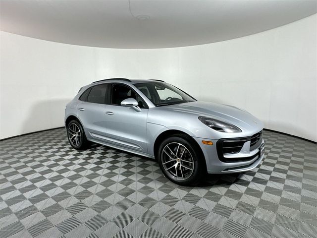 2024 Porsche Macan Base