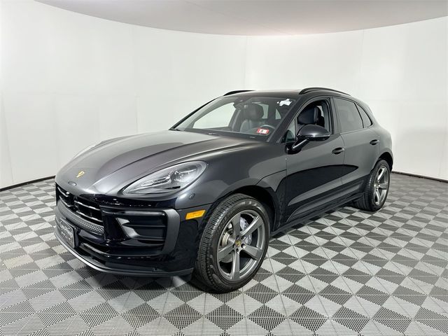 2024 Porsche Macan Base