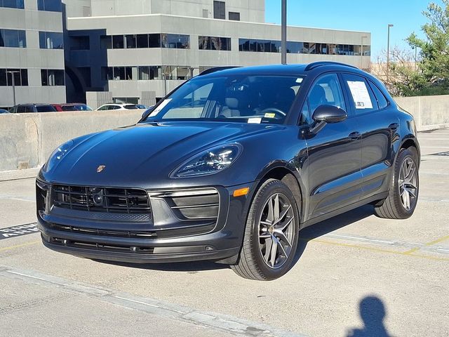 2024 Porsche Macan Base