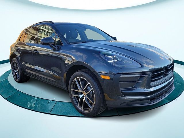 2024 Porsche Macan Base