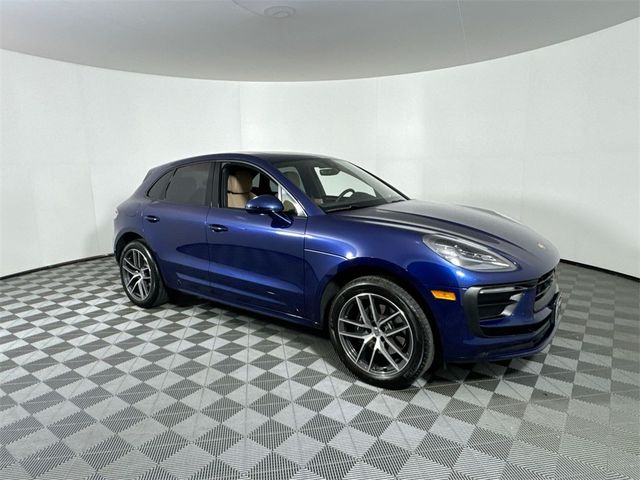 2024 Porsche Macan Base