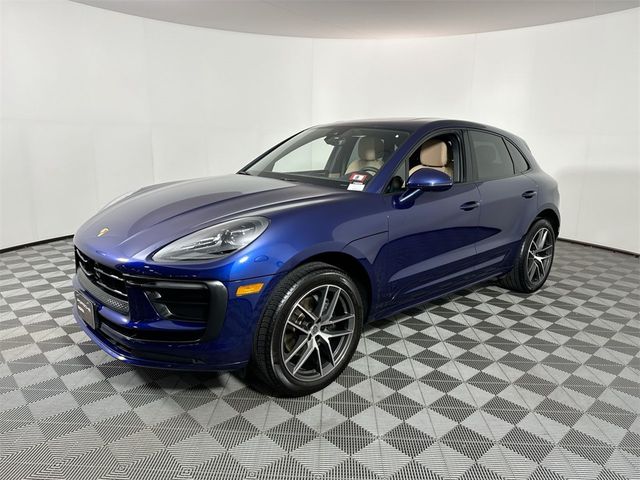 2024 Porsche Macan Base