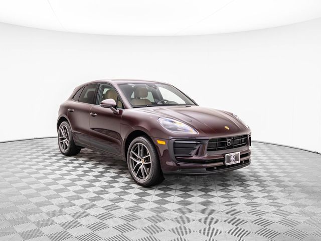 2024 Porsche Macan Base