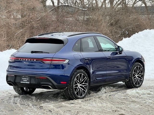 2024 Porsche Macan Base