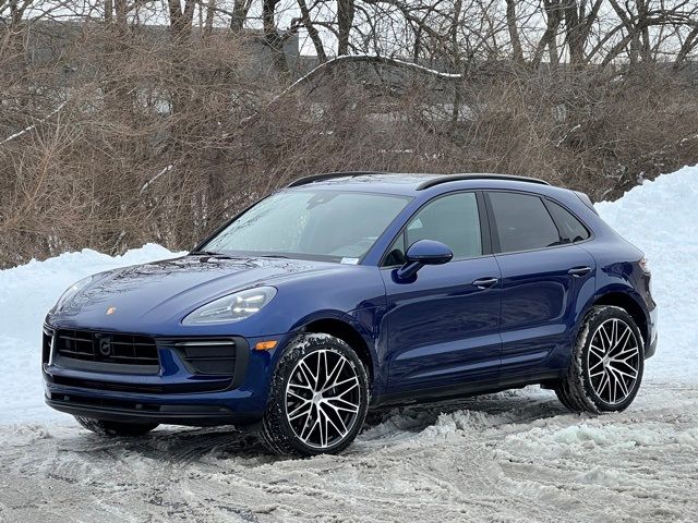 2024 Porsche Macan Base