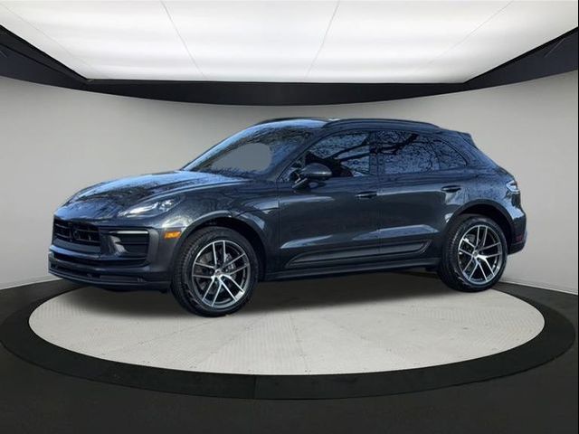 2024 Porsche Macan 