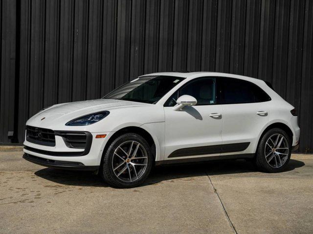 2024 Porsche Macan Base